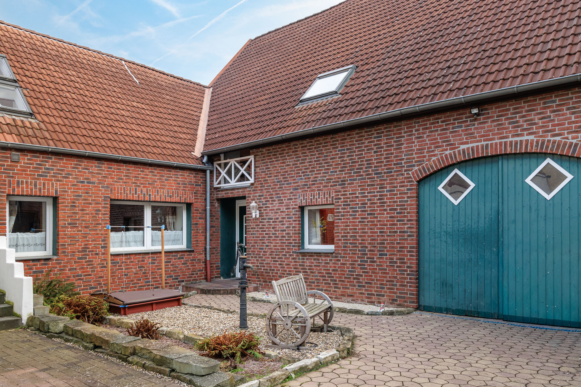Thater Immobilien GmbH - Immobilienangebot - Büren - Häuser - 6154 I Einfamilienhaus zu kaufen in 33142 Büren