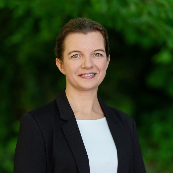 Cornelia_Berndt_Marketing_thater IMMOBILIEN Cornelia_Berndt_Marketing_thater IMMOBILIEN