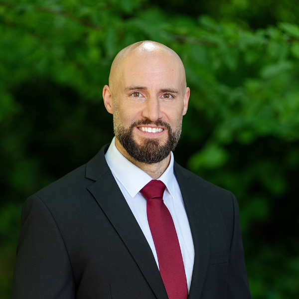 Niklas_Dahlhaus_Immobilienmakler_thater IMMOBILIEN Niklas_Dahlhaus_Immobilienmakler_thater IMMOBILIEN
