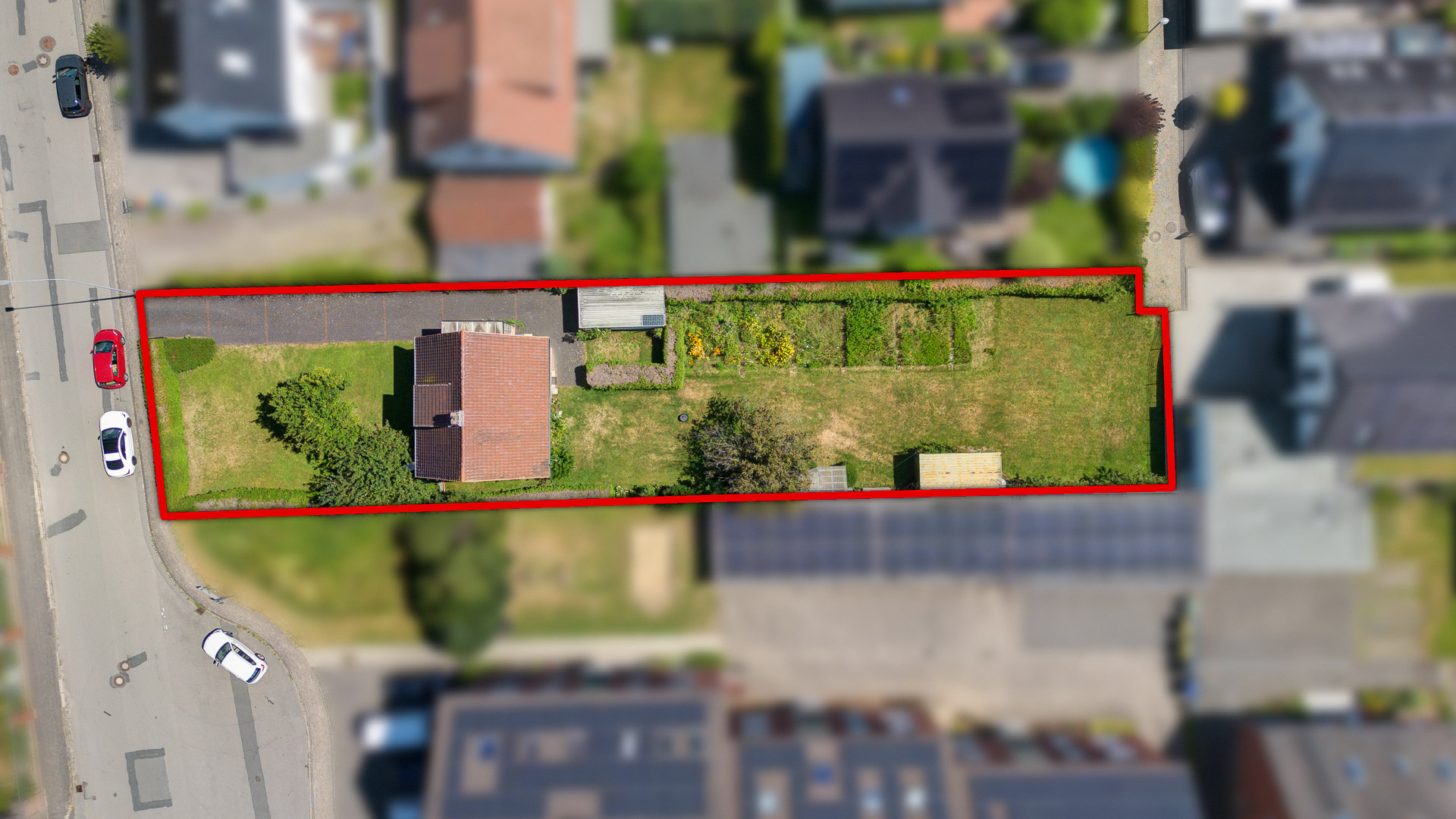 Thater Immobilien GmbH - Immobilienangebot - Paderborn - Grundstücke - 6351 | Bauplatz mit Einfamilienhaus zu kaufen Schloß Neuhaus