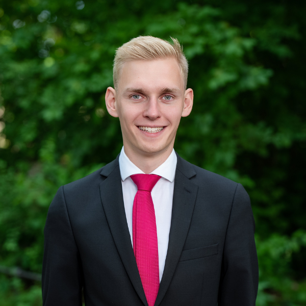 Philipp_Scharnhol_Immobilienkaufmann_thater IMMOBILIEN Philipp_Scharnholz_Immobilienkaufmann_thater IMMOBILIEN