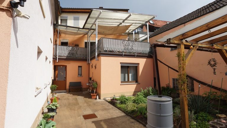 Immobilienangebot - Zeil am Main - Alle - Investition mit Potenzial: Wohn- und Geschäftshaus in Top-Lage von Zeil am Main