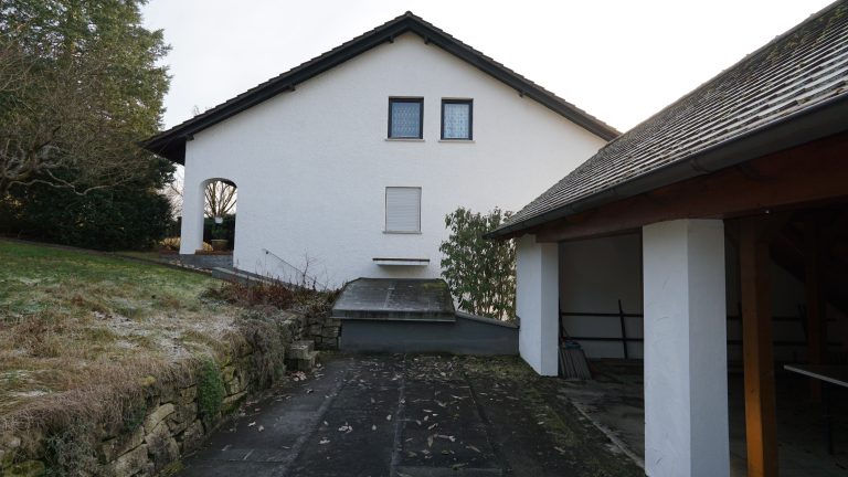 Immobilienangebot - Oberaurach - Alle - Großzügiges Einfamilienhaus mit Einliegerwohnung und Ausbaureserve in Oberaurach OT