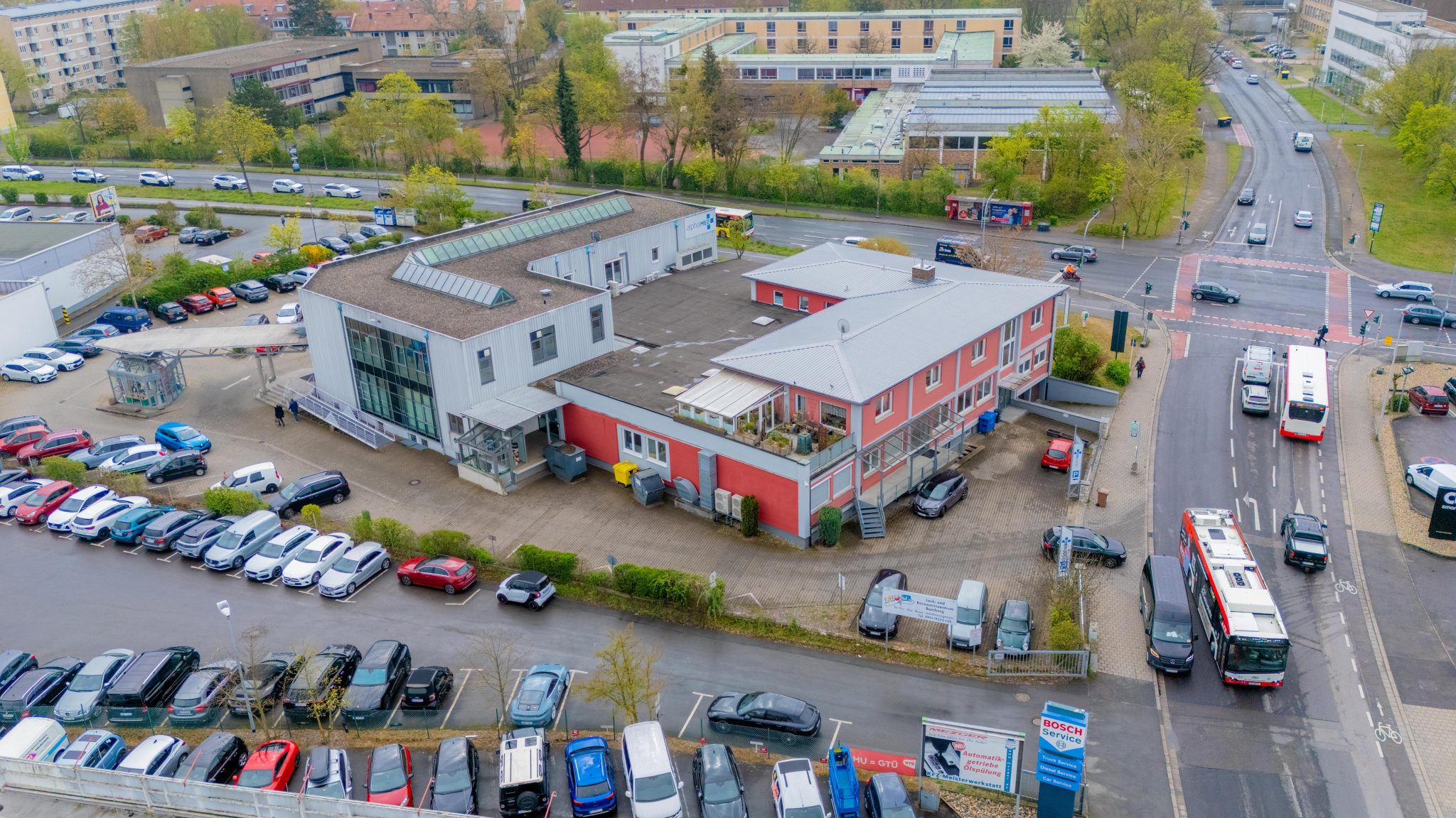 Immobilienangebot - Bamberg - Alle - Nachhaltige Kapitalanlage: Voll vermietetes Ärztehaus mit Wohneinheiten in Bamberg Gewerbegebiet Ost