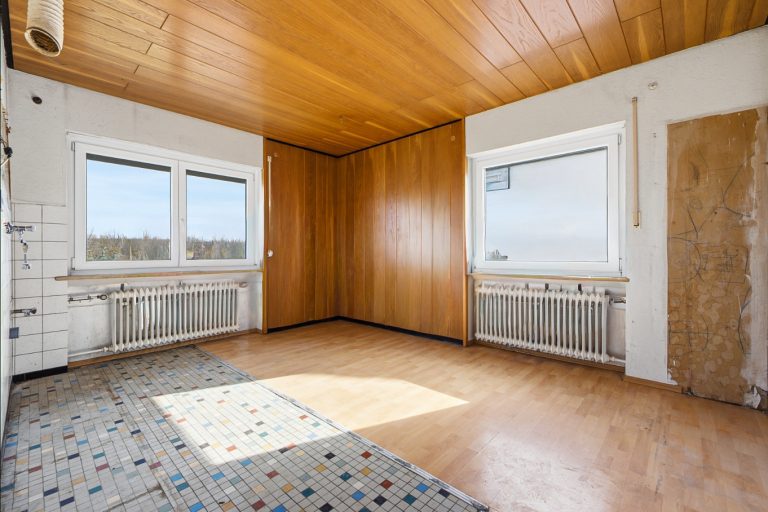 Immobilienangebot - Viereth-Trunstadt - Alle - Ein Zuhause mit Zukunft: Zweifamilienhaus in Viereth mit großem Garten