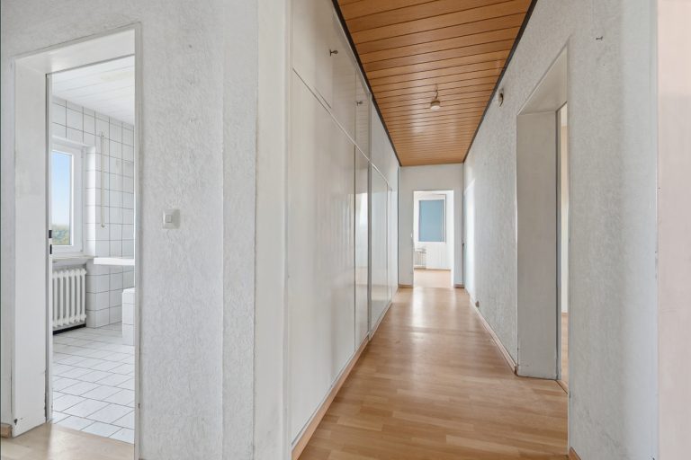Immobilienangebot - Viereth-Trunstadt - Alle - Ein Zuhause mit Zukunft: Zweifamilienhaus in Viereth mit großem Garten