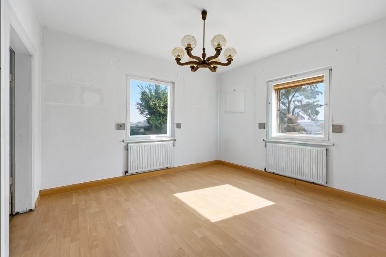 Immobilienangebot - Bischberg - Alle - Großzügiges Zweifamilienhaus in Bischberg