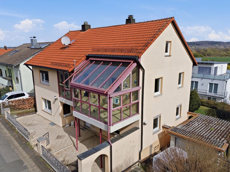 Immobilienangebot - Bischberg - Alle - Großzügiges Zweifamilienhaus in Bischberg