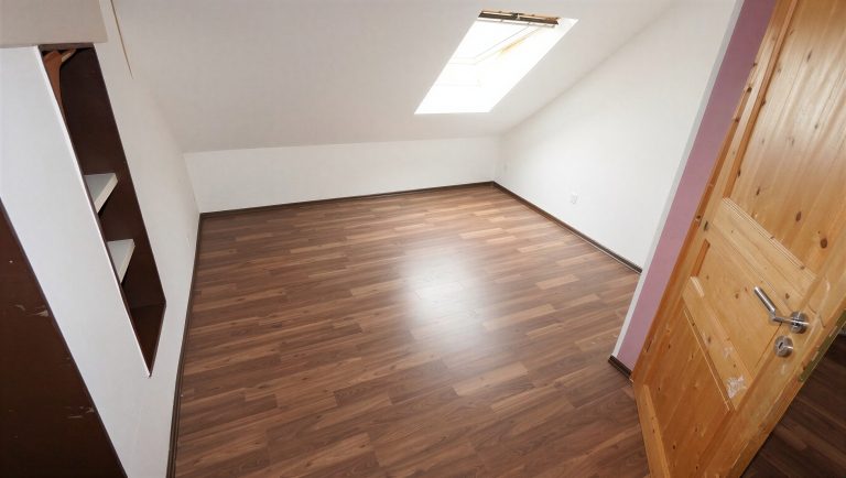 Immobilienangebot - Rattelsdorf - Alle - Gepflegtes Zweifamilienhaus in schöner Ortsrandlage von Rattelsdorf