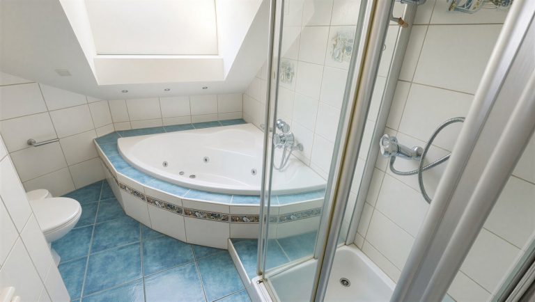 Immobilienangebot - Rattelsdorf - Alle - Gepflegtes Zweifamilienhaus in schöner Ortsrandlage von Rattelsdorf