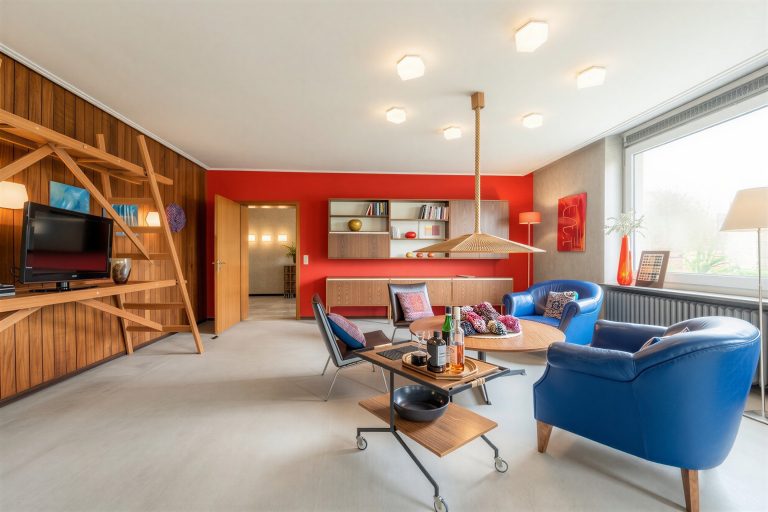 Immobilienangebot - Eltmann - Alle - Ein Ort für Visionen - Gebäudeensemble in traumhafter Lage unterhalb der Wallburg
