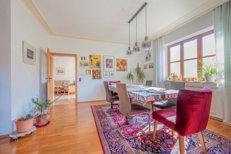 Immobilienangebot - Bamberg - Alle - Großzügiges Einfamilienhaus in begehrter Wohnlage von Bamberg – Nähe Klinikum