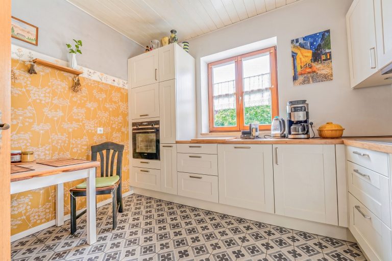 Immobilienangebot - Bamberg - Alle - Großzügiges Einfamilienhaus in begehrter Wohnlage von Bamberg – Nähe Klinikum