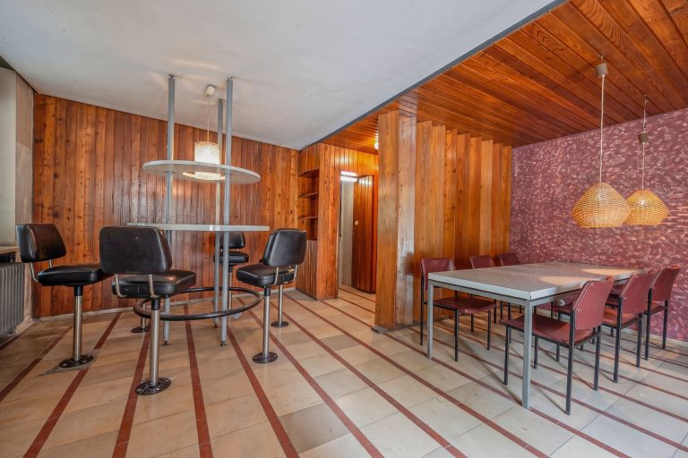 Immobilienangebot - Eltmann - Alle - Ein Ort für Visionen - Gebäudeensemble in traumhafter Lage unterhalb der Wallburg