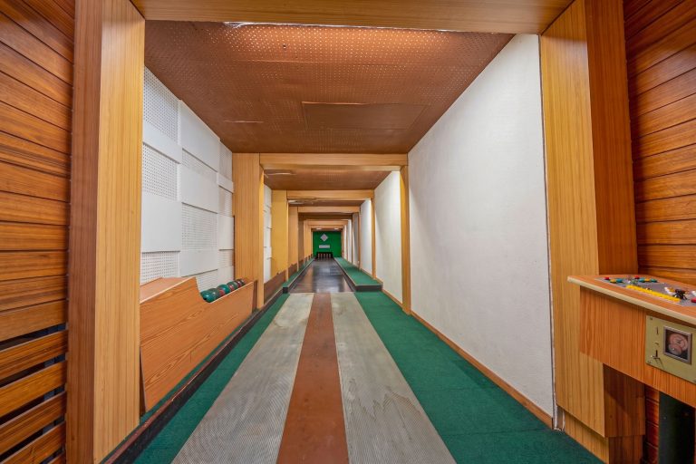 Immobilienangebot - Eltmann - Alle - Ein Ort für Visionen - Gebäudeensemble in traumhafter Lage unterhalb der Wallburg