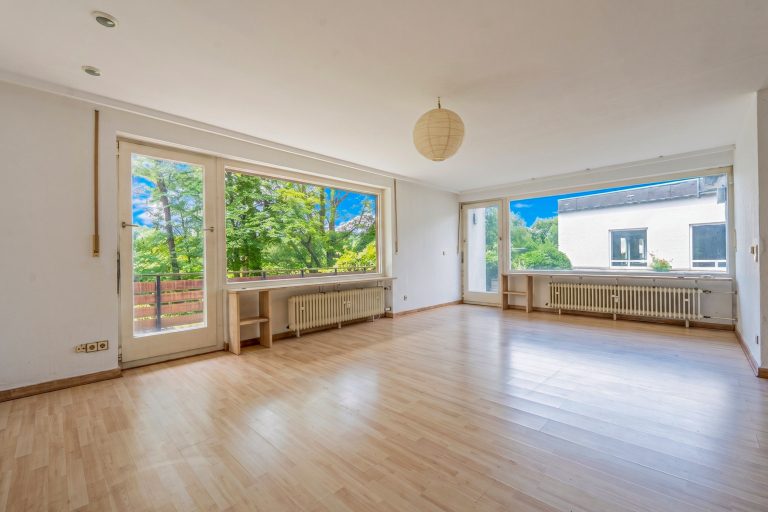 Immobilienangebot - Eltmann - Alle - Ein Ort für Visionen - Gebäudeensemble in traumhafter Lage unterhalb der Wallburg