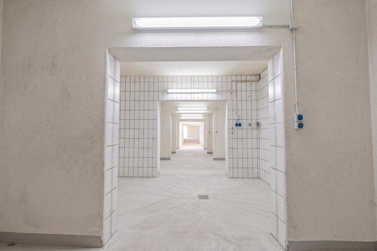 Immobilienangebot - Eltmann - Alle - Ein Ort für Visionen - Gebäudeensemble in traumhafter Lage unterhalb der Wallburg