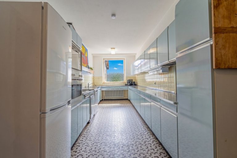 Immobilienangebot - Eltmann - Alle - Ein Ort für Visionen - Gebäudeensemble in traumhafter Lage unterhalb der Wallburg