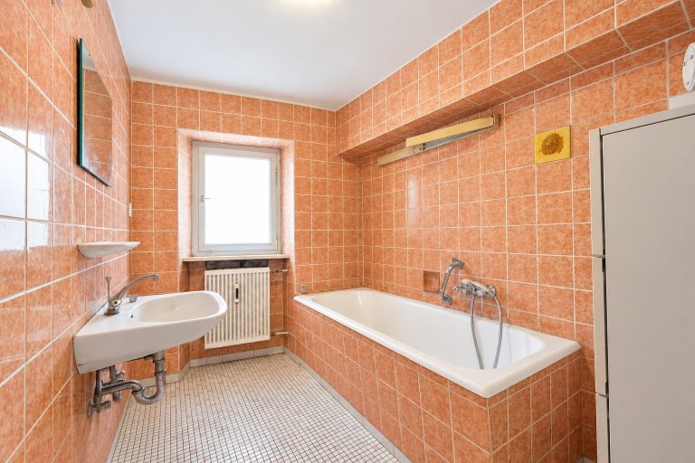 Immobilienangebot - Bamberg - Alle - Denkmalgeschütztes Reihenhaus am Kaulberg – sanierungsbedürftig und voller Gestaltungspotenzial