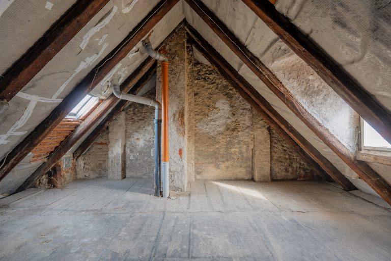 Immobilienangebot - Bamberg - Alle - Denkmalgeschütztes Reihenhaus am Kaulberg – sanierungsbedürftig und voller Gestaltungspotenzial