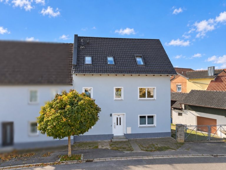 Immobilienangebot - Rattelsdorf - Alle - Einzugsbereit - saniertes Einfamilienhaus in Rattelsdorf OT Ebing