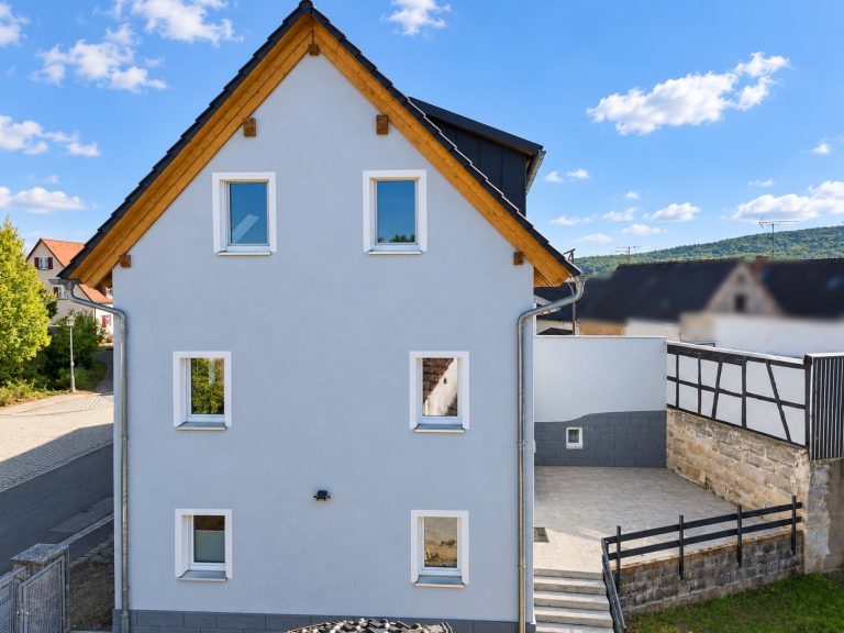 Immobilienangebot - Rattelsdorf - Alle - Einzugsbereit - saniertes Einfamilienhaus in Rattelsdorf OT Ebing
