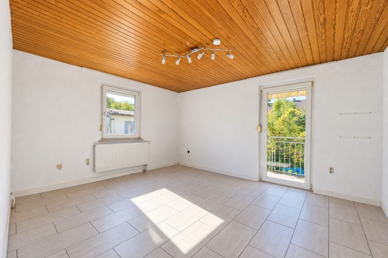 Immobilienangebot - Memmelsdorf - Alle - Doppelhaushälfte mit idyllischem Garten in Memmelsdorf