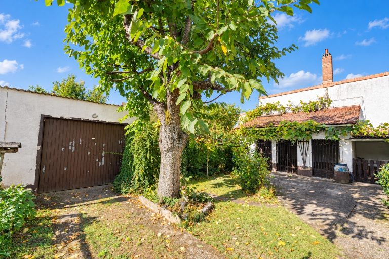Immobilienangebot - Memmelsdorf - Alle - Doppelhaushälfte mit idyllischem Garten in Memmelsdorf