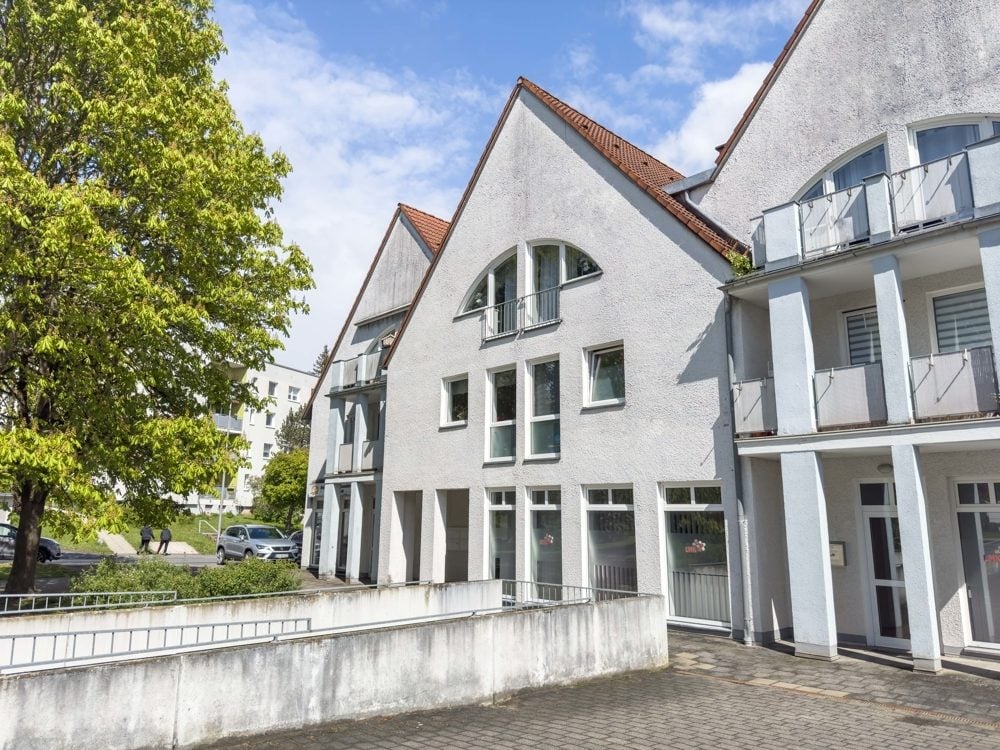 Immobilienangebot - Coburg - Alle - Komfortable 3-Zimmer-Wohnung mit Balkon und Dachstudio in Coburg