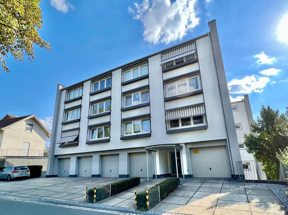 Immobilienangebot - Coburg - Alle - Schöne 2-Zimmer-Wohnung mit Balkon und STP am Festungsberg