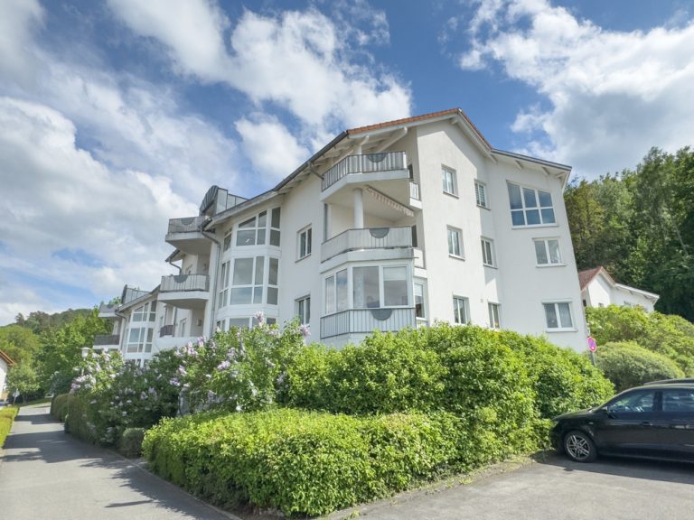 Immobilienangebot - Coburg - Alle - Erstbezug nach Renovierung – 2-Zimmer-Erdgeschosswohnung mit neuer EBK, Stellplatz und Terrasse