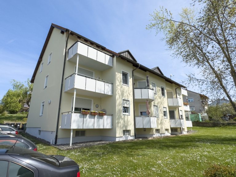Immobilienangebot - Weidhausen bei Coburg - Alle - Helle 2-Zimmer-Wohnung mit Balkon