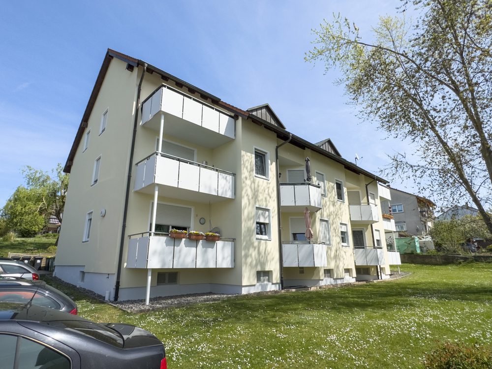 Immobilienangebot - Weidhausen bei Coburg - Alle - Helle 2-Zimmer-Wohnung mit Balkon