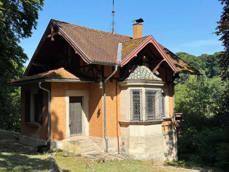 Immobilienangebot - Coburg - Alle - Denkmalgeschütztes Gartenhaus auf Traumgrundstück unterhalb der Veste