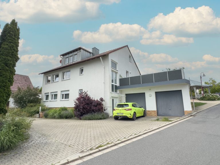 Immobilienangebot - Untersiemau / Haarth - Alle - Schöne 3-Zimmer-Wohnung mit Terrasse und Garage im 1. Obergeschoss