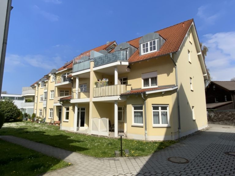 Immobilienangebot - Coburg - Alle - Charmante 3 Zimmer-Maisonette-Wohnung  mit Tiefgaragenstellplatz und EBK in Coburg