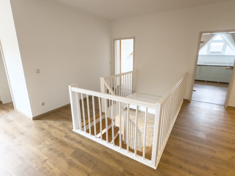 Immobilienangebot - Niederfüllbach - Alle - Großzügige Maisonette-Wohnung mit ca. 130 m² Wohnfläche in ruhiger Lage von Niederfüllbach