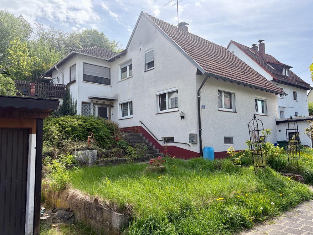 Immobilienangebot - Ahorn - Alle - Einfamilienhaus mit 2 Garagen in Ahorn - Ortsteil