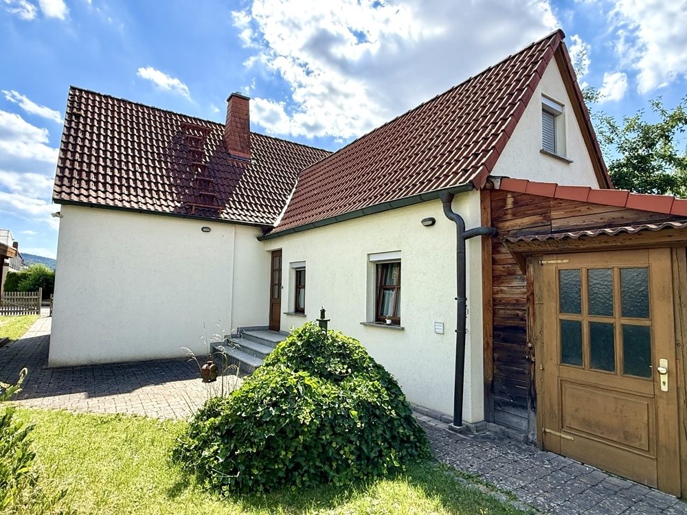 Immobilienangebot - Michelau in Oberfranken - Alle - Die perfekte Alternative zur Eigentumswohnung!  Schönes Häuschen mit Garten & Carport in Michelau