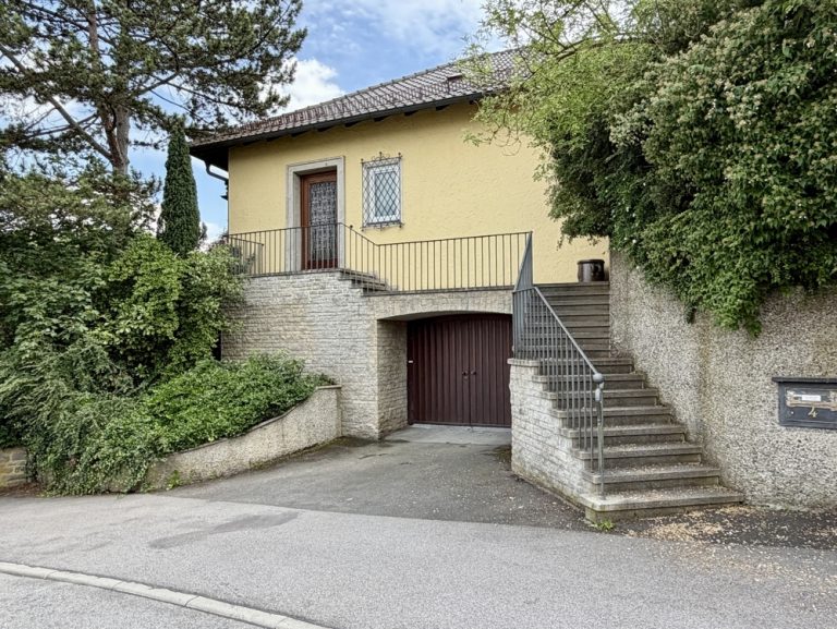 Immobilienangebot - Coburg - Alle - Großzügige Souterrain Wohnung mit Garage und Garten