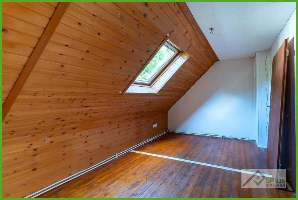 Immobilienangebot - Linnich / Welz - Alle - ++ 5PLUS + HANDWERKER AUFGEPASST + SANIERUNGSBEDÜRFTIGES REIHENHAUS IN LINNICH-WELZ ++