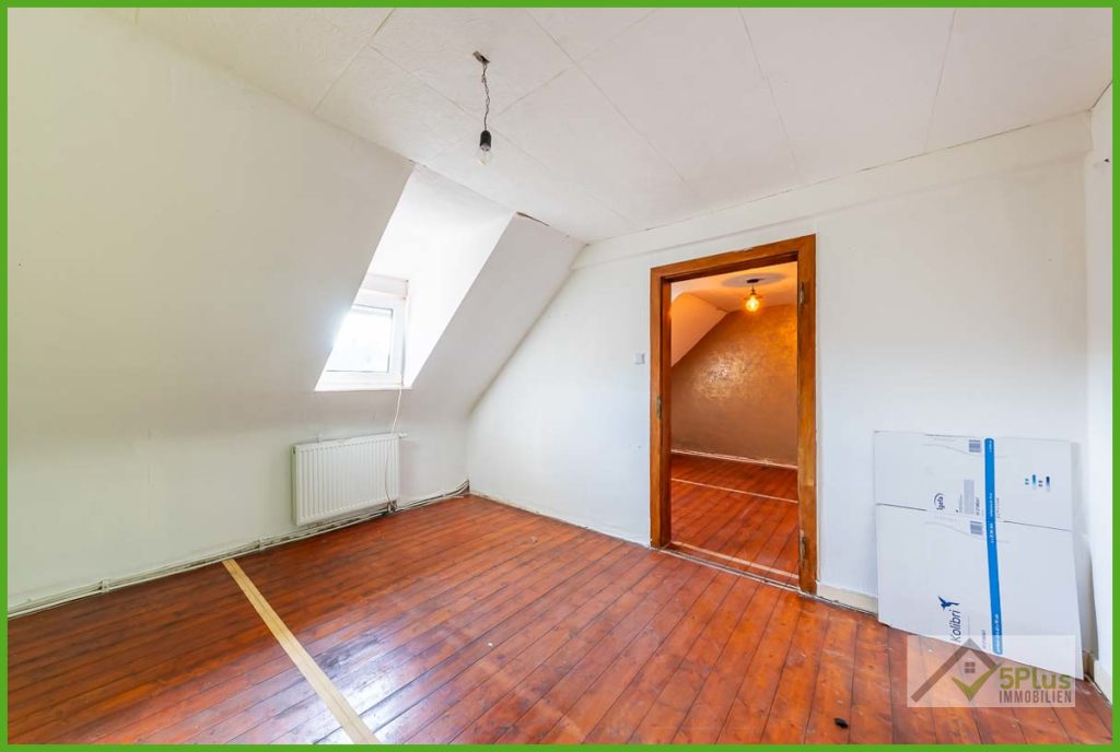 Immobilienangebot - Linnich / Welz - Alle - ++ 5PLUS + HANDWERKER AUFGEPASST + SANIERUNGSBEDÜRFTIGES REIHENHAUS IN LINNICH-WELZ ++