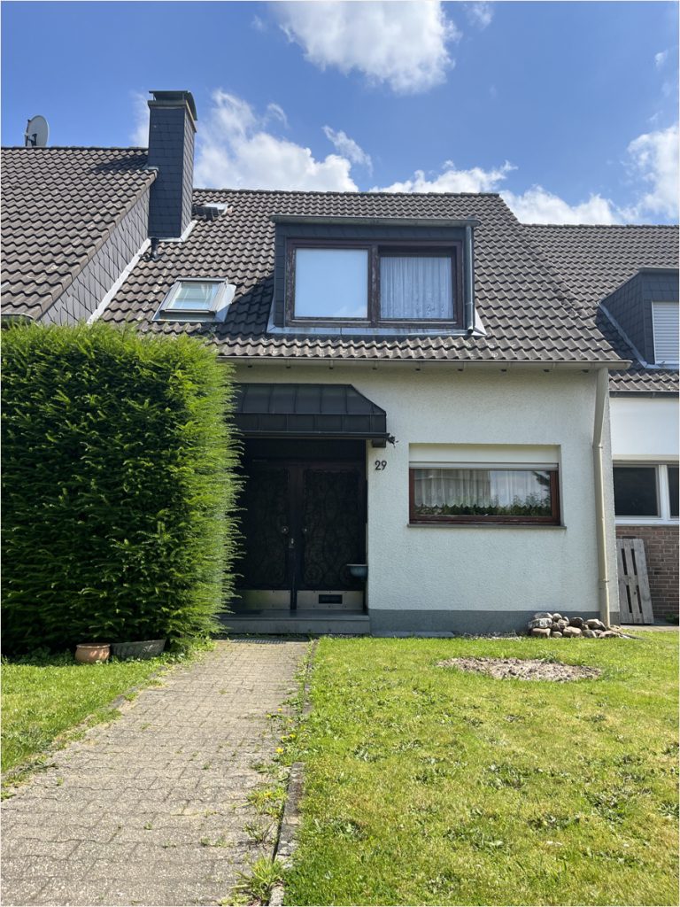 Immobilienangebot - Aachen - Alle - Aachen-Brand! Gut aufgeteiltes Reihenhaus ideal für die Familie!