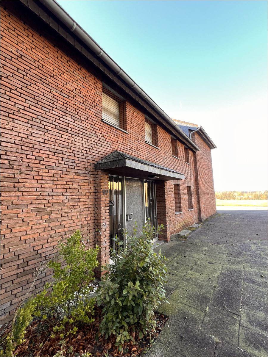 Immobilienangebot - Aachen - Alle - Modernes Ein-/Zweifamilienhaus mit großem Grundstück in Aachen-Lichtenbusch!