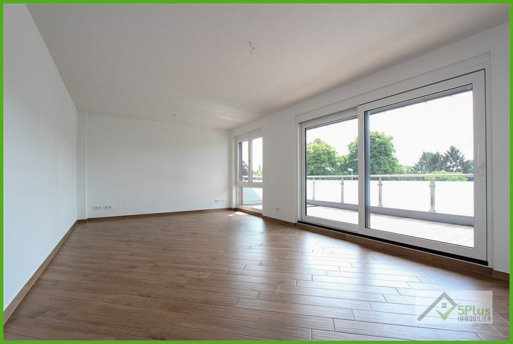 Immobilienangebot - Geilenkirchen - Alle - + 5PLUS + GEILENKIRCHEN + BARRIEREARME 3-ZIMMER PENTHOUSEWOHNUNG MIT EBK UND PKW-STELLPLATZ +