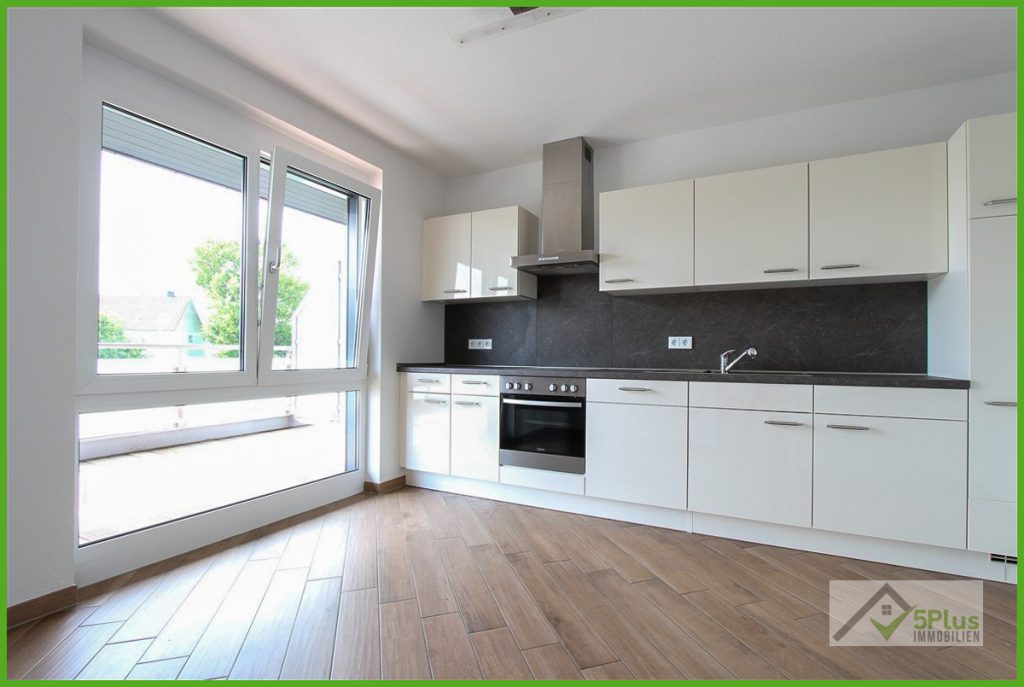 Immobilienangebot - Geilenkirchen - Alle - + 5PLUS + GEILENKIRCHEN + BARRIEREARME 3-ZIMMER PENTHOUSEWOHNUNG MIT EBK UND PKW-STELLPLATZ +