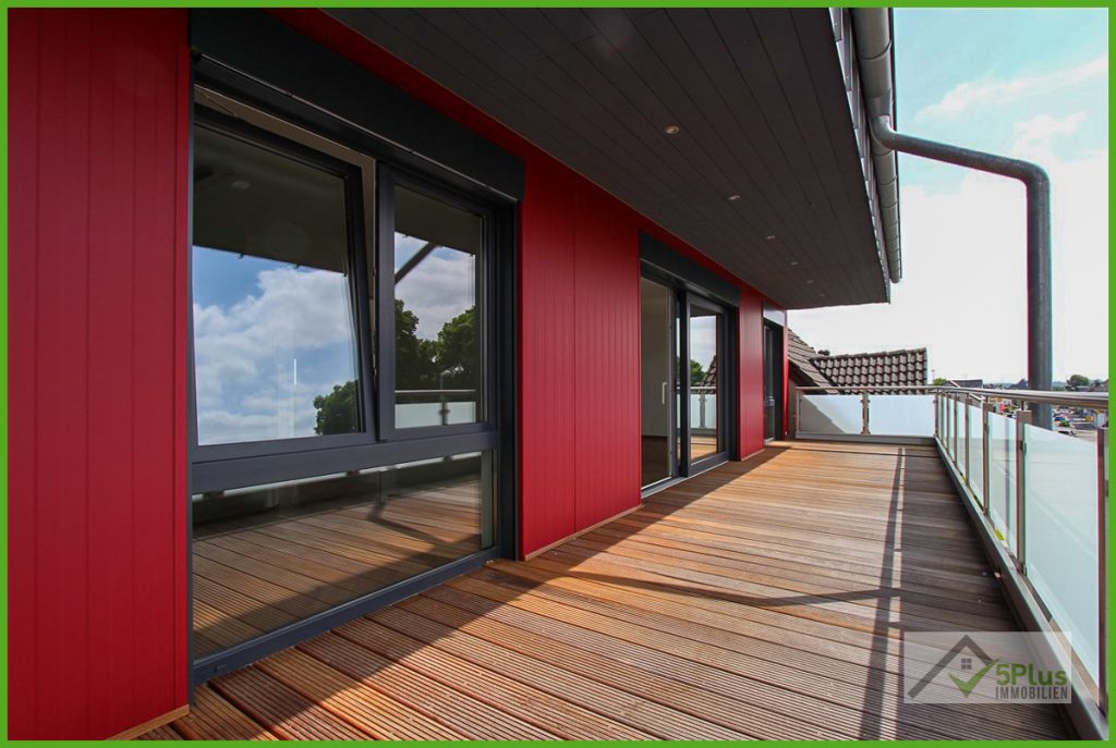 Immobilienangebot - Geilenkirchen - Alle - + 5PLUS + GEILENKIRCHEN + BARRIEREARME 3-ZIMMER PENTHOUSEWOHNUNG MIT EBK UND PKW-STELLPLATZ +