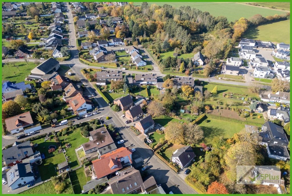 Immobilienangebot - Düren / Birgel - Alle - + 5PLUS + WOHNEN IM GRÜNEN : GEPFLEGTES HAUS MIT WEITLÄUFIGEM GRUNDSTÜCK IN DÜREN- BIRGEL+++