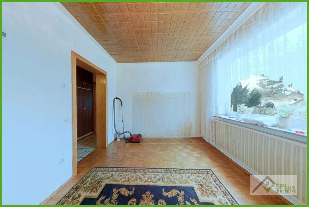 Immobilienangebot - Aldenhoven - Alle - + 5PLUS + FÜR ANPACKER UND KREATIVE: SANIERUNGSOBJEKT MIT CHARAKTER UND VIEL PLATZ IN ALDENHOVEN +