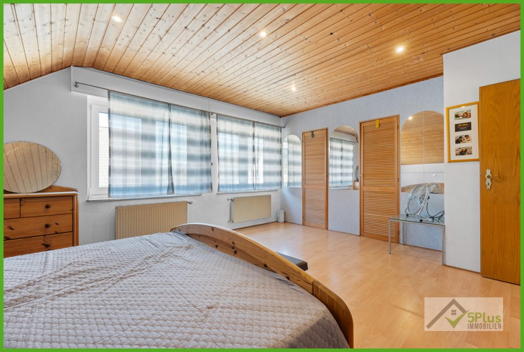 Immobilienangebot - Inden - Alle - + 5PLUS + IHR WOHNGLÜCK IN INDEN/ALTDORF + EINFAMILIENHAUS MIT EINLIEGERWOHNUNG, GARTEN UND GARAGE +